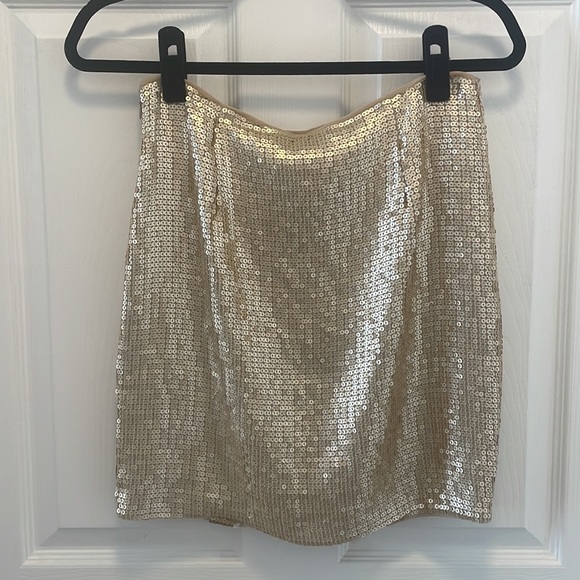 Chelsea & Violet Sequin Embellished Mini Skirt - Picture 2 of 6